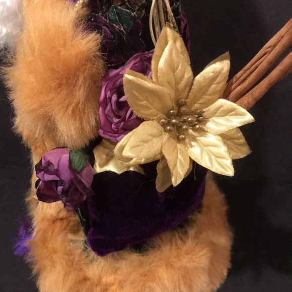 Gorgeous Fabric Santa With Porcelain Face and Hands - Picture 6 of 9